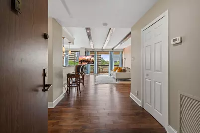 49 Briar Hollow Lane #401, Houston, TX 77027 - Photo 4
