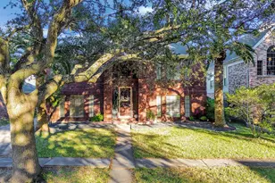 114 Bayou Bend Dr, League City, TX 77573 - Photo 44