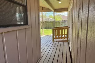 9260 Meadowbend Dr, Beaumont, TX 77706 - Photo 28