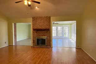 9260 Meadowbend Dr, Beaumont, TX 77706 - Photo 4