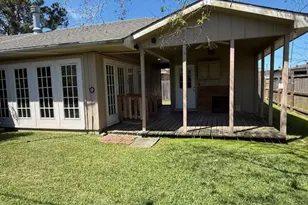 9260 Meadowbend Dr, Beaumont, TX 77706 - Photo 24