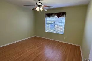 9260 Meadowbend Dr, Beaumont, TX 77706 - Photo 18