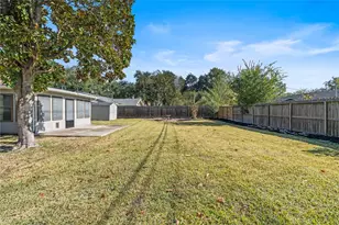 5823 Ettrick Dr, Houston, TX 77035 - Photo 32