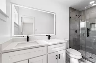 5823 Ettrick Dr, Houston, TX 77035 - Photo 24