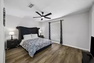 2930 Riata Ln, Houston, TX 77043 - Photo 18