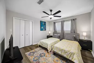 2930 Riata Ln, Houston, TX 77043 - Photo 20