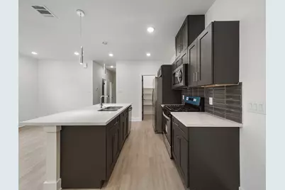 8122 Double Avenue #B, Houston, TX 77088 - Photo 6