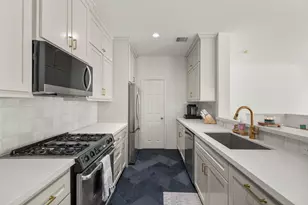 1616 W 25th St, Houston, TX 77008 - Photo 16
