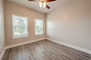 7703 Rainbow Close Ln, Houston, TX 77055 - Photo 26
