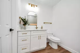 717 Phyllis Ct, Conroe, TX 77303 - Photo 12