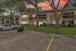 12100 Melville Dr, Montgomery, TX 77356 - Photo 2