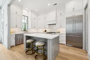 207 Sutton Row Pl, Houston, TX 77024 - Photo 4