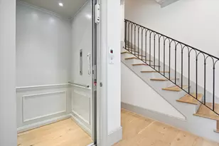 207 Sutton Row Pl, Houston, TX 77024 - Photo 8