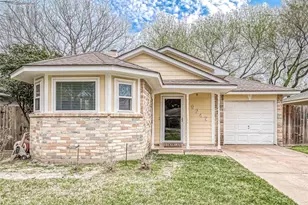 9247 Autumnsong Dr, Houston, TX 77064 - Photo 2