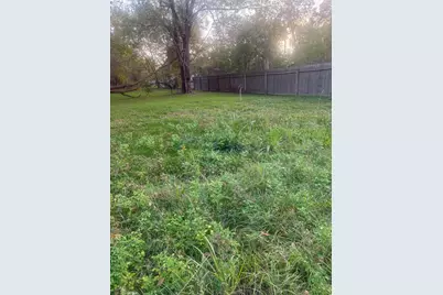 2379 Pope Street, Beaumont, TX 77703 - Photo 4