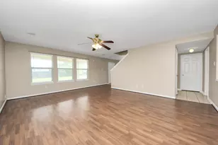 15202 Lynford Crest Dr, Houston, TX 77083 - Photo 10