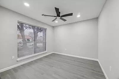 4934 Deerwood Circle, Baytown, TX 77521 - Photo 14