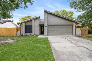 4934 Deerwood Cir, Baytown, TX 77521 - Photo 2