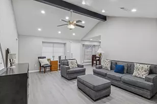 4934 Deerwood Cir, Baytown, TX 77521 - Photo 4