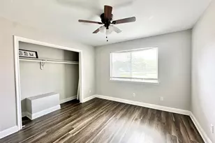 2523 Castle Pl, Stafford, TX 77477 - Photo 24
