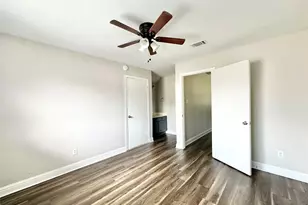 2523 Castle Pl, Stafford, TX 77477 - Photo 22