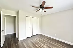 2523 Castle Pl, Stafford, TX 77477 - Photo 16