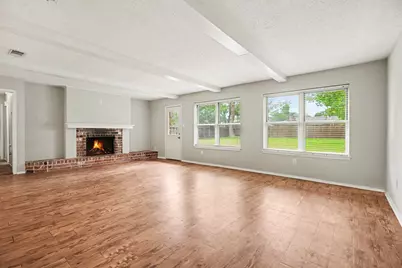 5127 Royal Parkway, Friendswood, TX 77546 - Photo 8