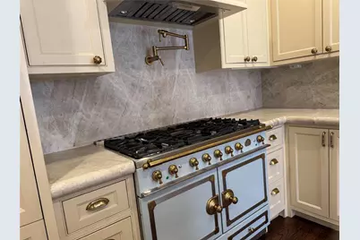 5124 Chevy Chase Drive, Houston, TX 77056 - Photo 10