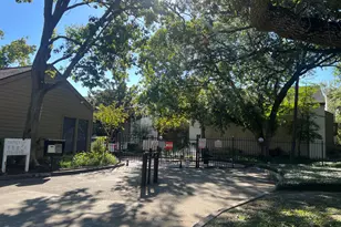 10047 Westpark Dr, Houston, TX 77042 - Photo 4