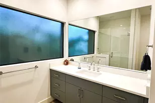 805 Dorothy St, Houston, TX 77007 - Photo 18