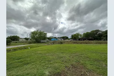 626 W 7th Street, Freeport, TX 77541 - Photo 10