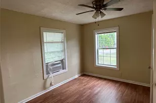 626 W 7th St, Freeport, TX 77541 - Photo 4