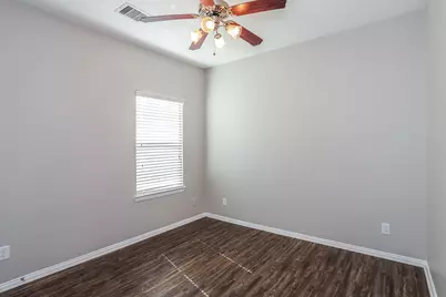 7006 Orchid Street, Baytown, TX 77521 - Photo 10