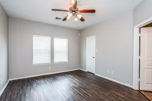 7006 Orchid St, Baytown, TX 77521 - Photo 8