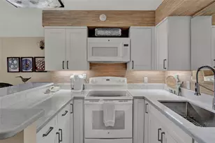 5220 Seawall Blvd, Galveston, TX 77551 - Photo 6