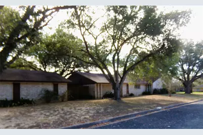 605 S Summit Street, Weimar, TX 78962 - Photo 22