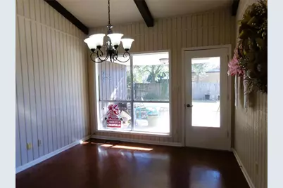 605 S Summit Street, Weimar, TX 78962 - Photo 8