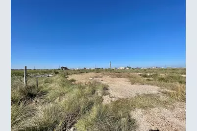 270 Titanic Street, Sargent, TX 77414 - Photo 4