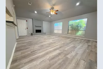 2731 Flintrock Circle, Houston, TX 77067 - Photo 6