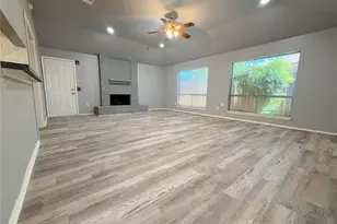 2731 Flintrock Cir, Houston, TX 77067 - Photo 6