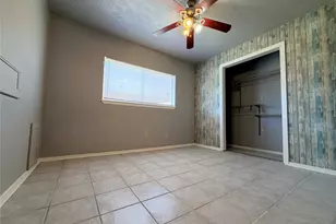 2731 Flintrock Cir, Houston, TX 77067 - Photo 12
