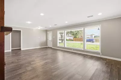 1205 Marine Drive, Galveston, TX 77550 - Photo 8