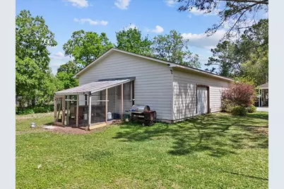 424 Middleton Street, Bacliff, TX 77518 - Photo 18