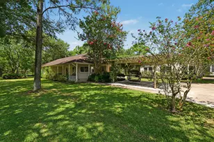 424 Middleton St, Bacliff, TX 77518 - Photo 4