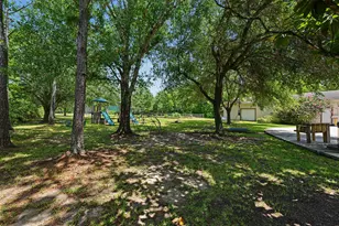 424 Middleton St, Bacliff, TX 77518 - Photo 24