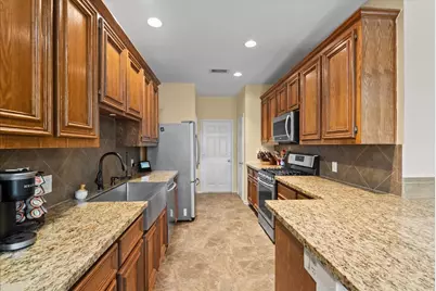 838 San Jacinto Circle, Baytown, TX 77521 - Photo 10