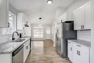 15910 Plover Ct, Humble, TX 77396 - Photo 4