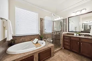 2619 Shady Woods Ln, Houston, TX 77008 - Photo 22