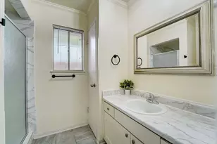 8851 Alcott, Houston, TX 77080 - Photo 16