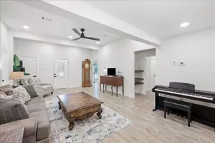 232 County Rd 4182, Orange, TX 77632 - Photo 4
